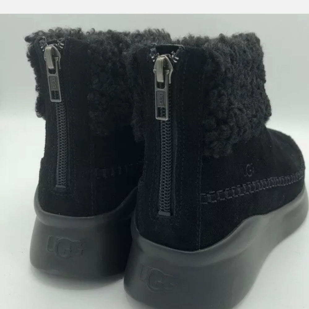 Uggs boots - Picture 3 of 6